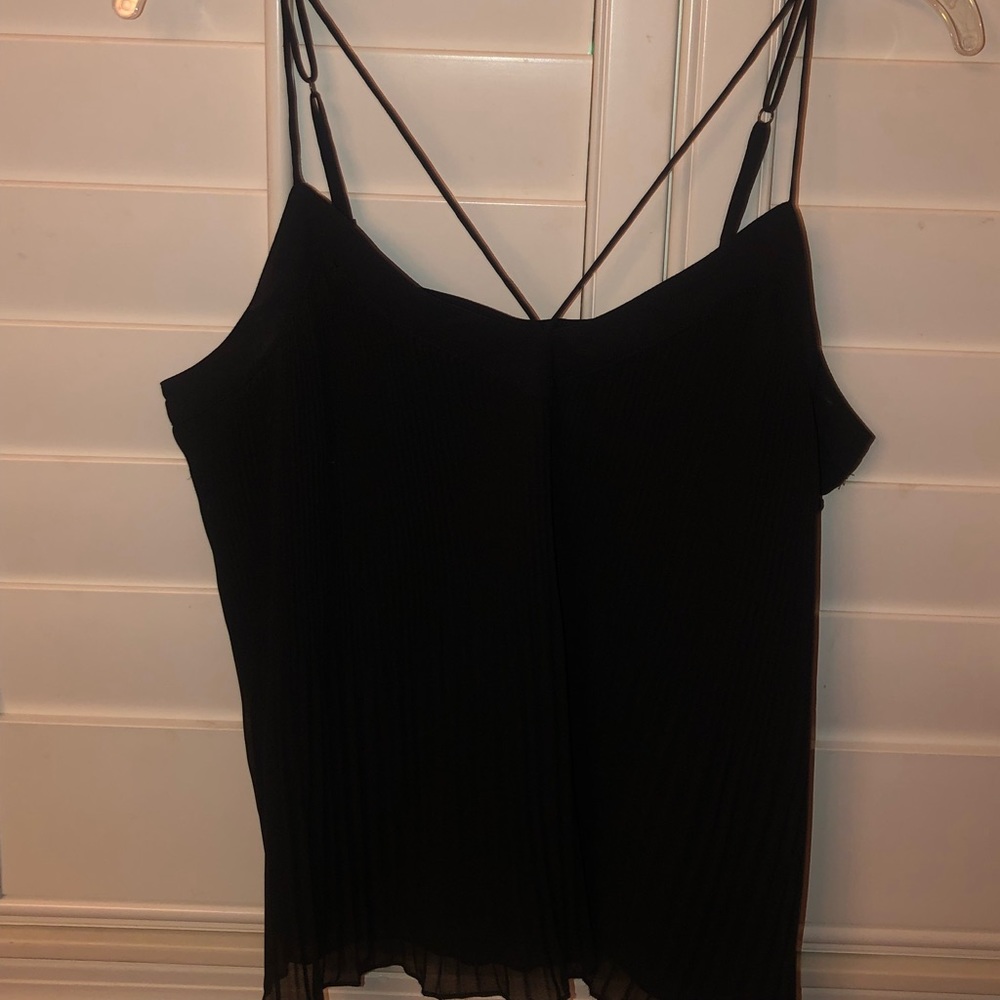 Holliester black top